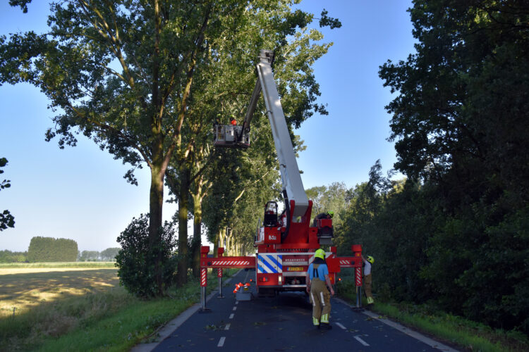 Storm veroorzaakt flinke schade in Brakel, Nieuwaal en Zuilichem