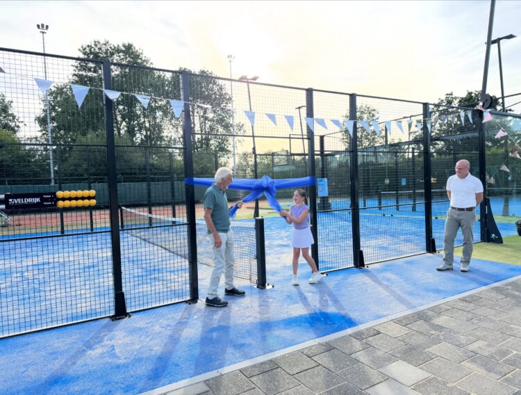Padelbanen officieel geopend bij LTC Aalburg