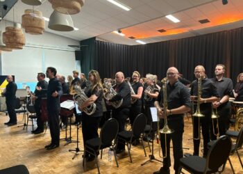 Volle zaal geniet van Three Times Brass in Woudrichem