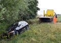 BMW gestolen bij autobedrijf in Rossum, voertuig teruggevonden na crash in Hurwenen