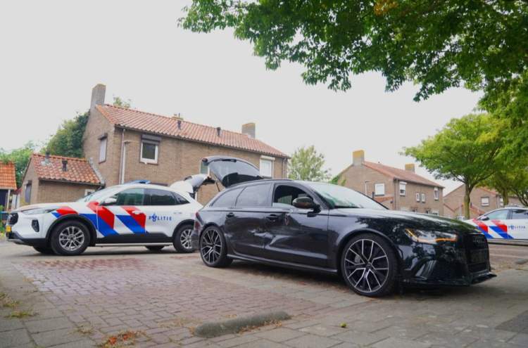 Beschadigde Audi in Hedel gebruikt bij bedrijfsinbraak in Den Bosch