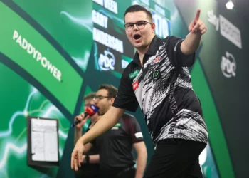 Gian van Veen uit Andel nieuwe nummer twee op PDC-wereldranglijst