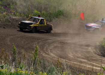 PRO Maasdriel stelt vragen over vergunning autocross bij boerengolf Hedel