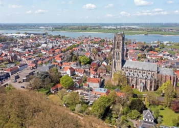 Franse organist Jean-Baptiste Monnot speelt 12 augustus in Sint-Maartenskerk Zaltbommel