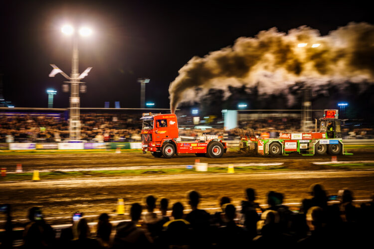 Streekdagen Meeuwen van start met truckpulling