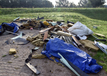 Opnieuw dakdekkersafval gedumpt in Gameren, derde keer in tien dagen